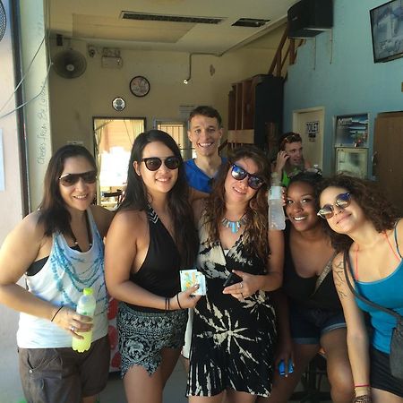 Asia Backpackers Патая Екстериор снимка