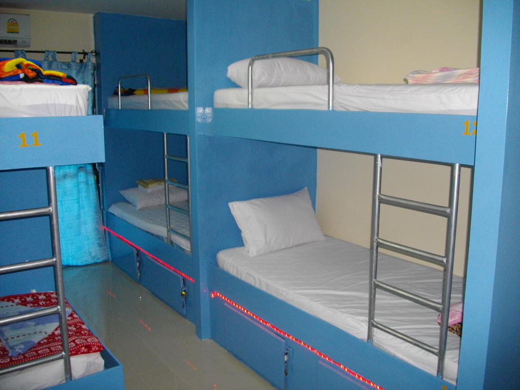 Asia Backpackers Патая Екстериор снимка